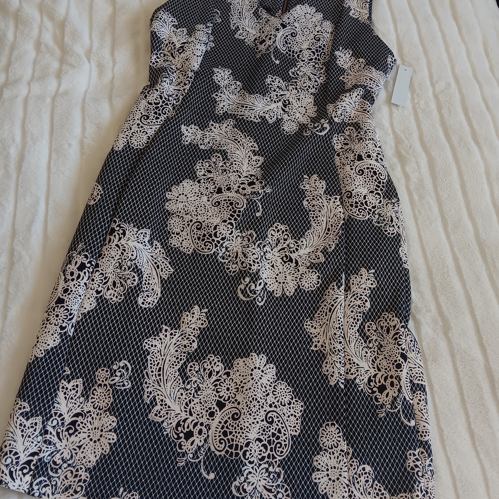 Black dress cream details size 14 - Picture 7 of 7